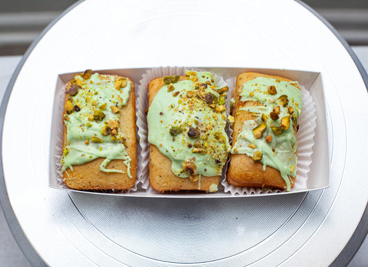 Mini Pistachio Cake